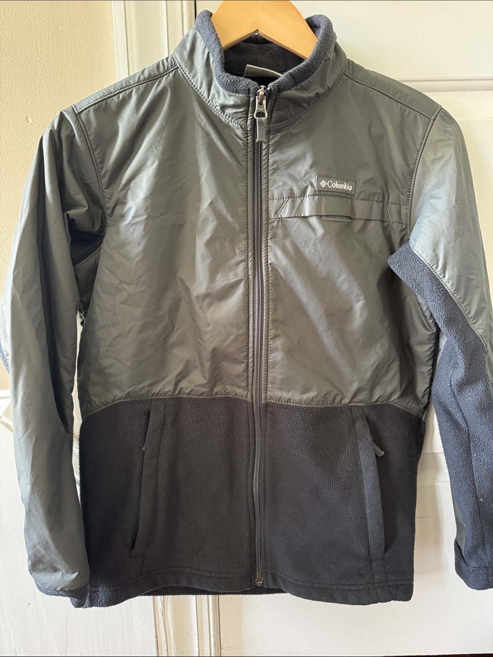 Columbia boys Two-Tone Gray Fleece Zip -up Jacket